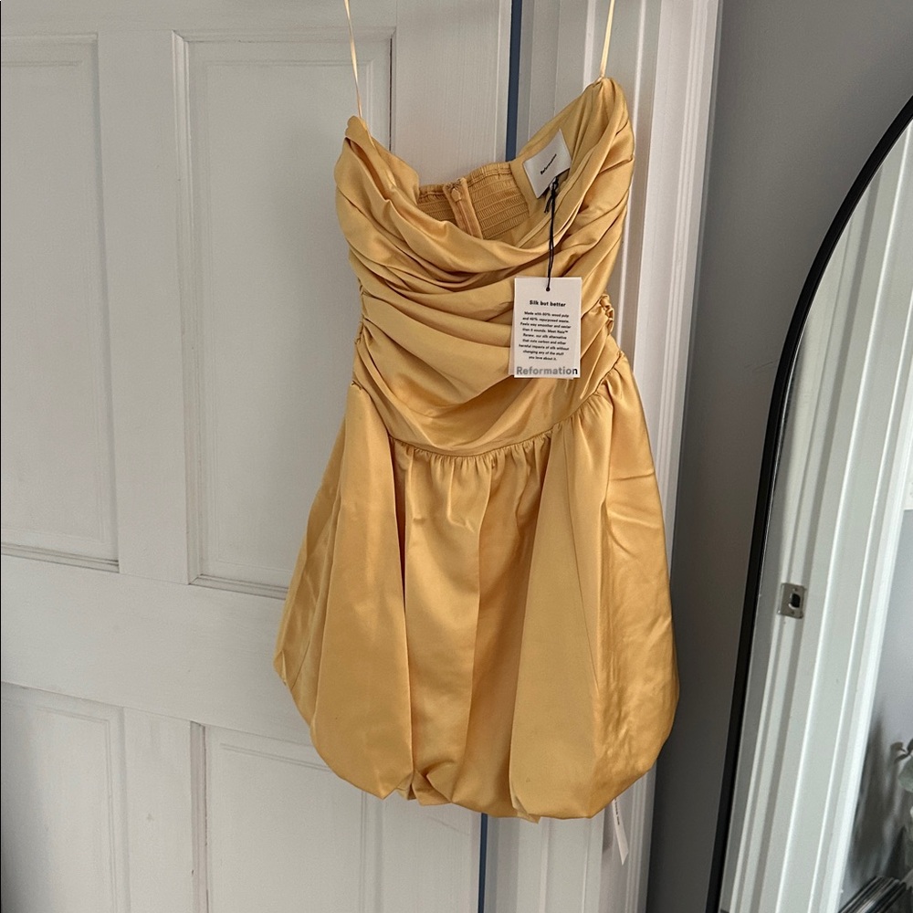 Reformation Clea Satin Dress Yellow - Size 6 - Picture 5 of 6